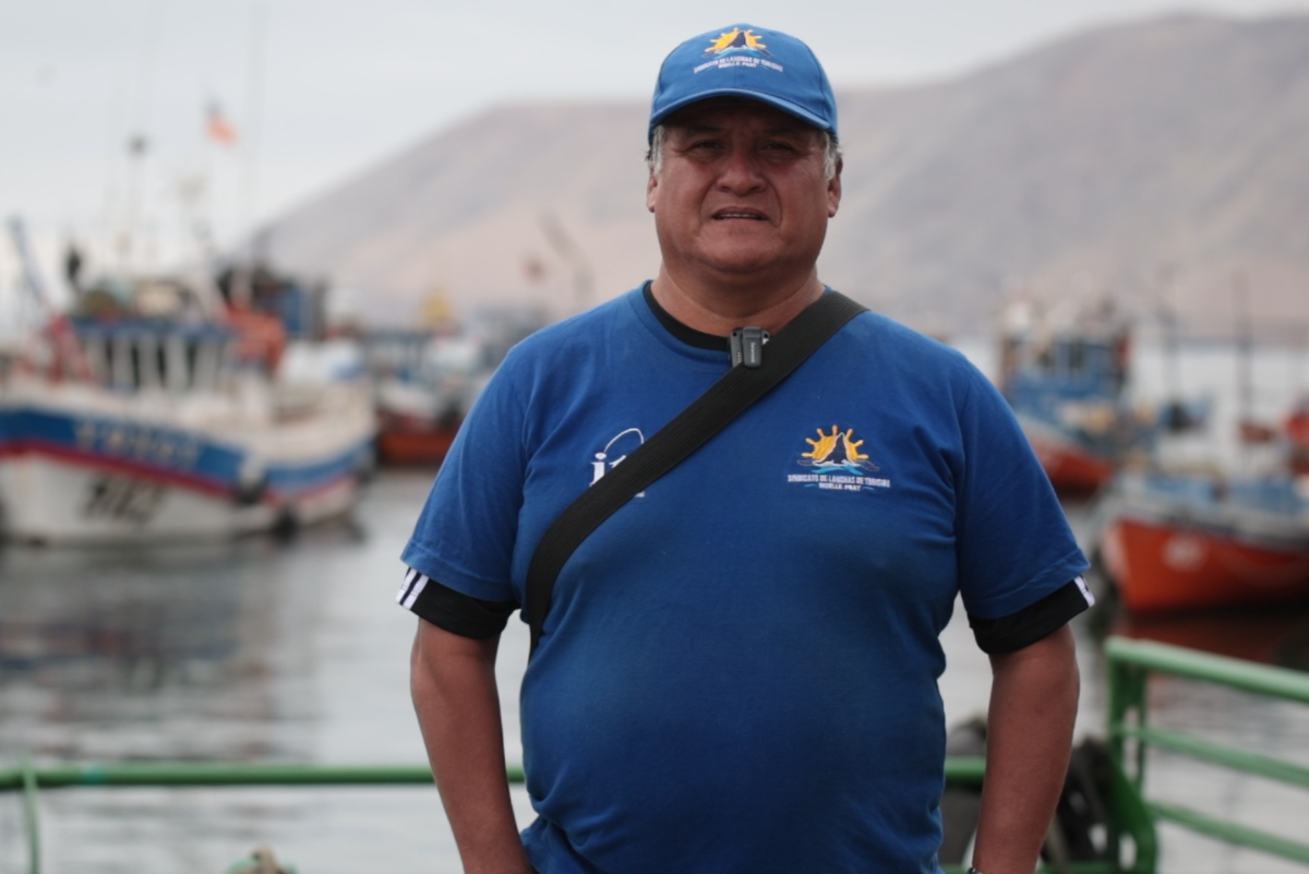 Un hombre de mar que relata historias sobre el 21 de mayo